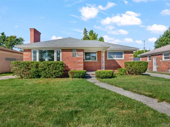 24821 Almond Ave, Eastpointe, MI 48021
