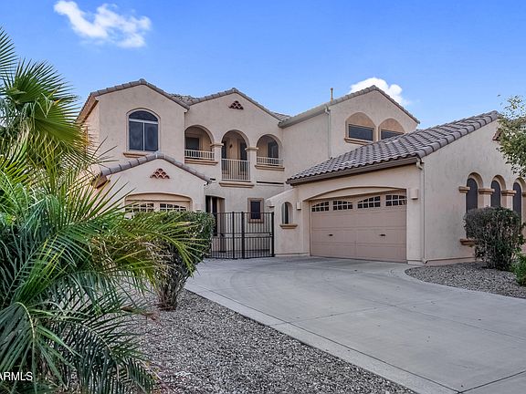 3rd image of 15635 W MONTECITO Avenue