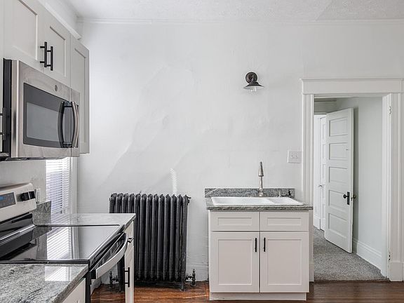3rd image of 4179 Hamilton Ave APT 2