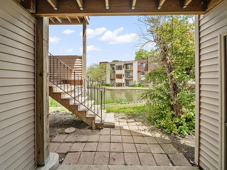 170 Waters Edge Dr #102 — Photo 10