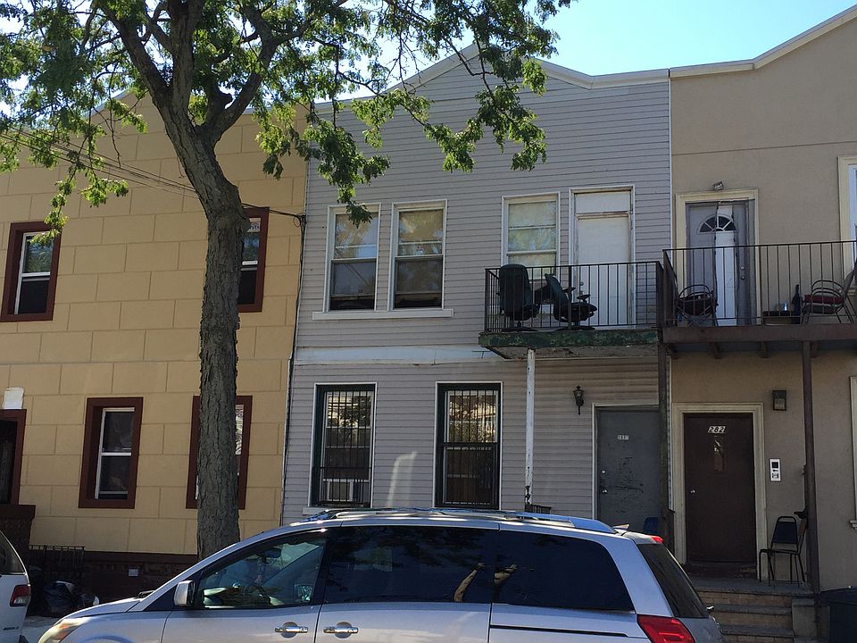 1st image of 2830 W 19th St