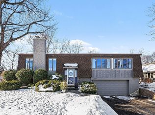 867 Oriole Ln, Chaska, MN 55318