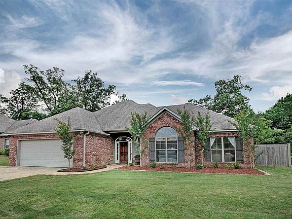 3rd image of 133 Rockbridge Cir