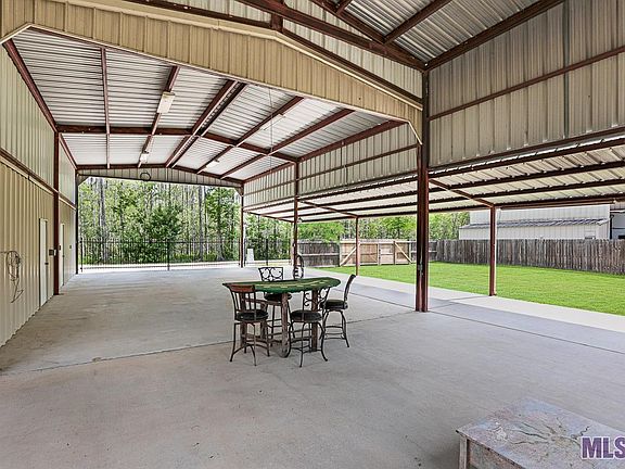 2nd image of 23222 Chene Blanc Ln