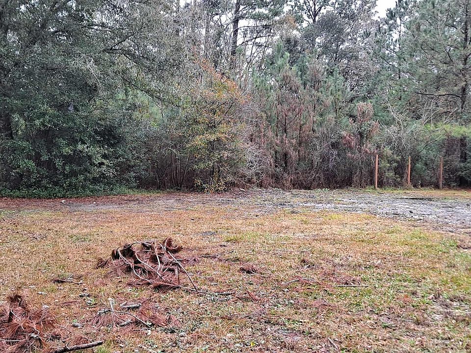 2nd image of 65 Philippi Ln.