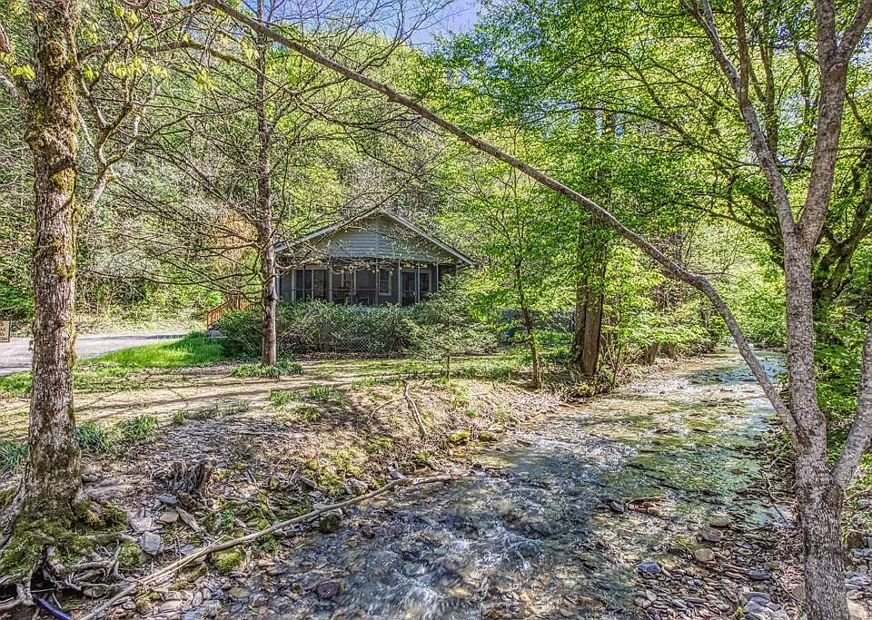 1st image of 3049 N Clear Fork Rd
