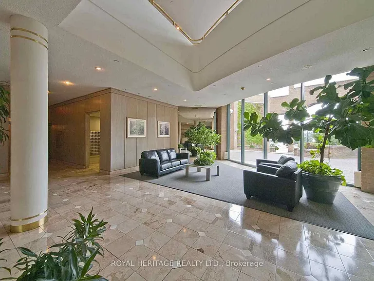 150 Dunlop St E #1203 — Photo 6