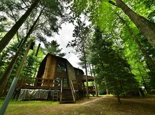 N1601 Sundance Trl, Keshena, WI 54135