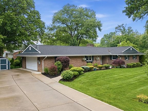 2nd image of 105 Appletree Dr