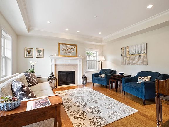 4th image of 468 Furtado Ln