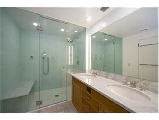 Rented by Douglas Elliman | media 21