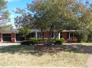 1900 Christine St, Pampa, TX 79065