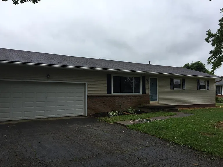 251 Brenton Dr — Photo 8