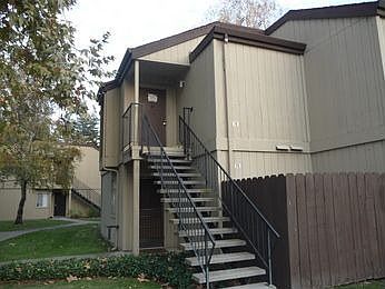 1st image of 76 Delhi Ave