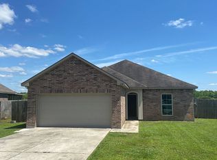 1128 Bridgetowne Ln, Breaux Bridge, LA 70517