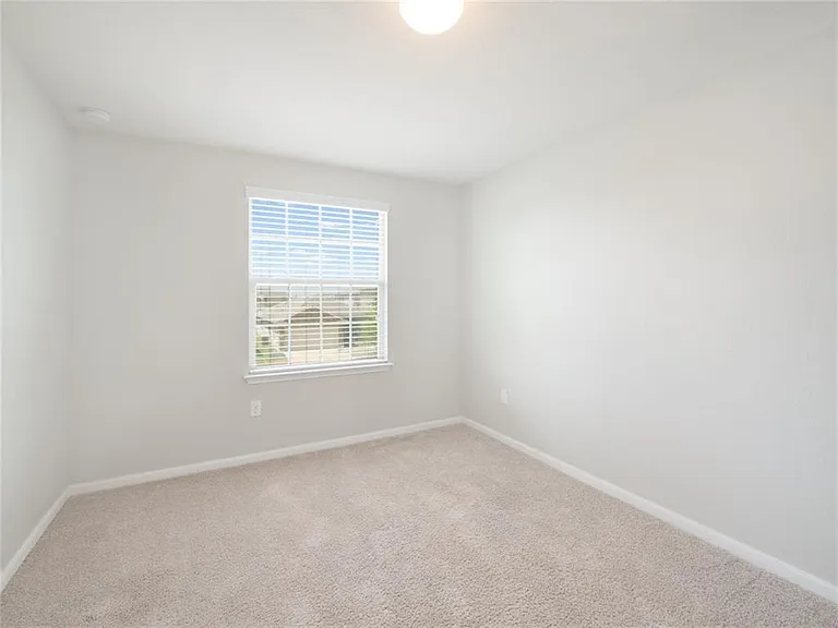12112 Timber Arch Ln — Photo 13