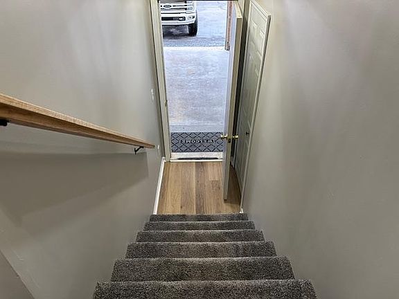 5th image of 51810 Lionel Ln