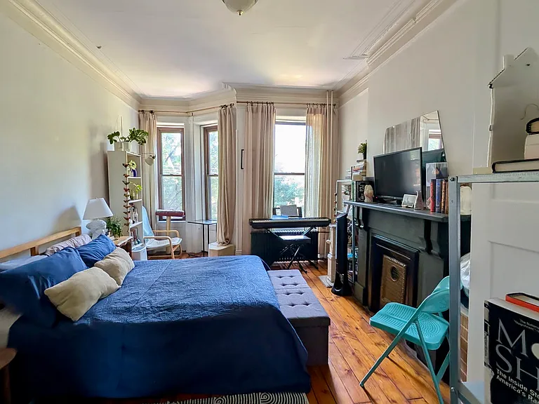 82 Wayne St #3L — Photo 5
