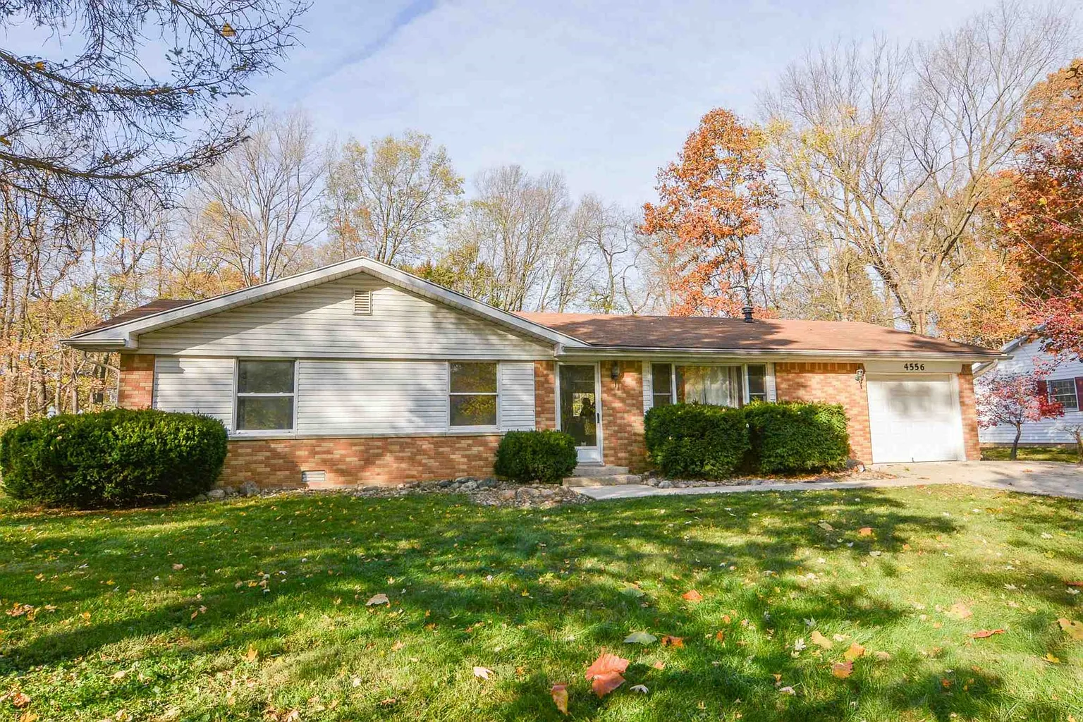 4556 E Woodland Acres Dr photo 1