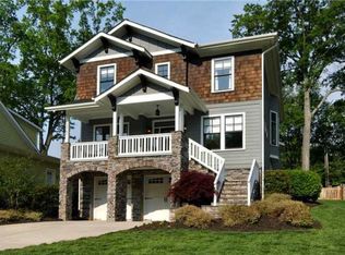 1319 Ivey Dr, Charlotte, NC 28205