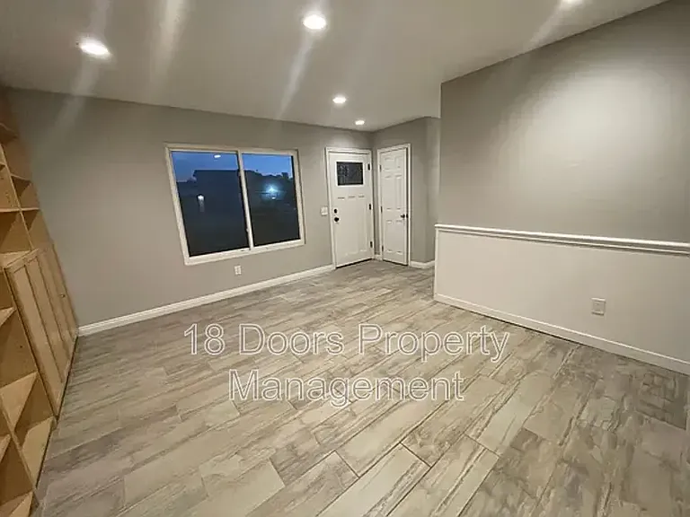 8776 Pagoda Way — Photo 3