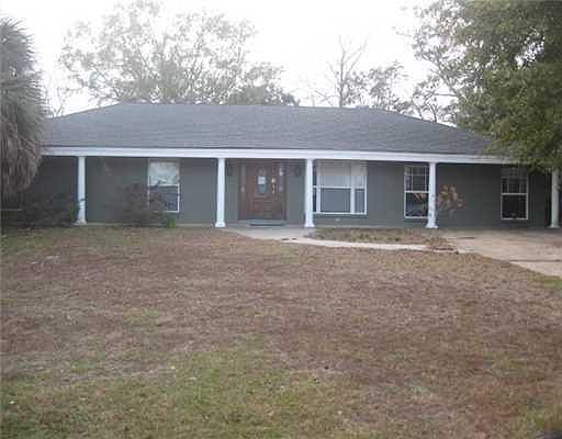 1st image of 8 Villa Cove Dr