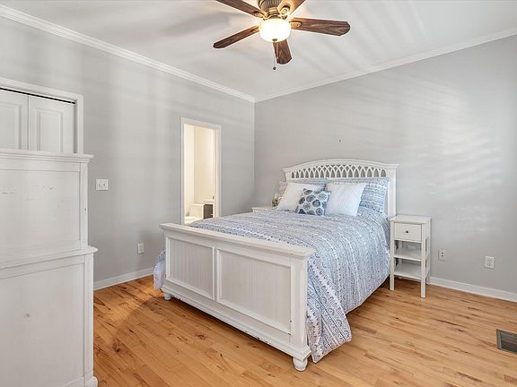 5th image of 1493 Palmcrest Dr
