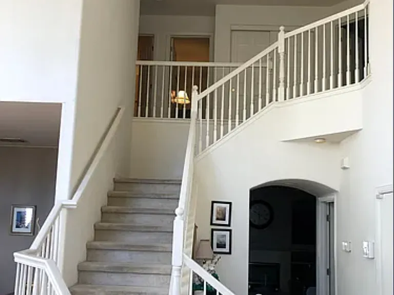 4051 Pine Lake Cir — Photo 2