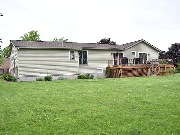 new deck and .5 acre lot