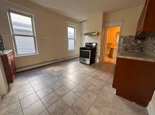179 Sylvan Ave #3, Newark, NJ 07104