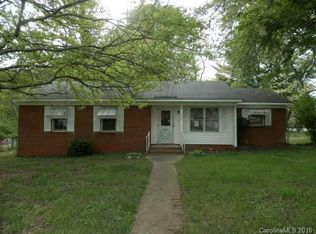 3527 Firestone Dr, Charlotte, NC 28216