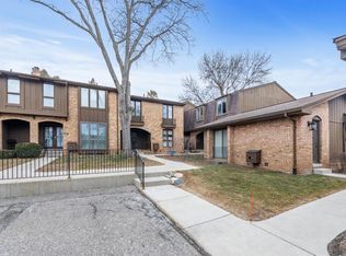 937 Greenhills Dr, Ann Arbor, MI