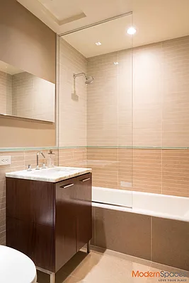 Sold by Modern Spaces | media 9