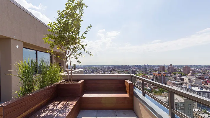 Rented by Nooklyn NYC LLC | media 54