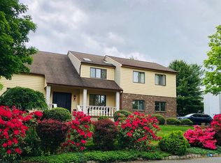 205 Nottingham Rd, Morganville, NJ 07751