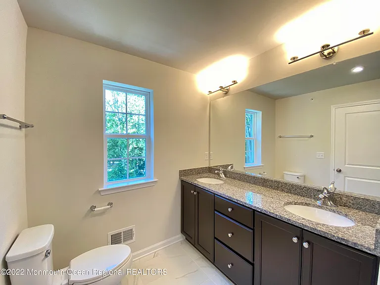 102 Arose Ln — Photo 11
