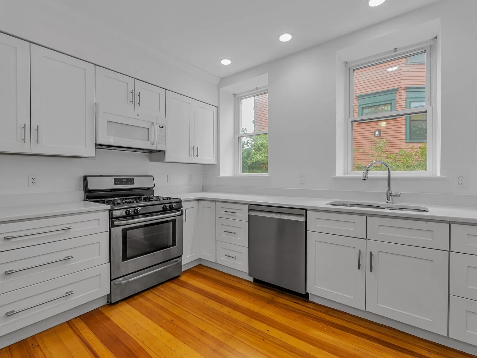 79 Perkins St — Photo 2