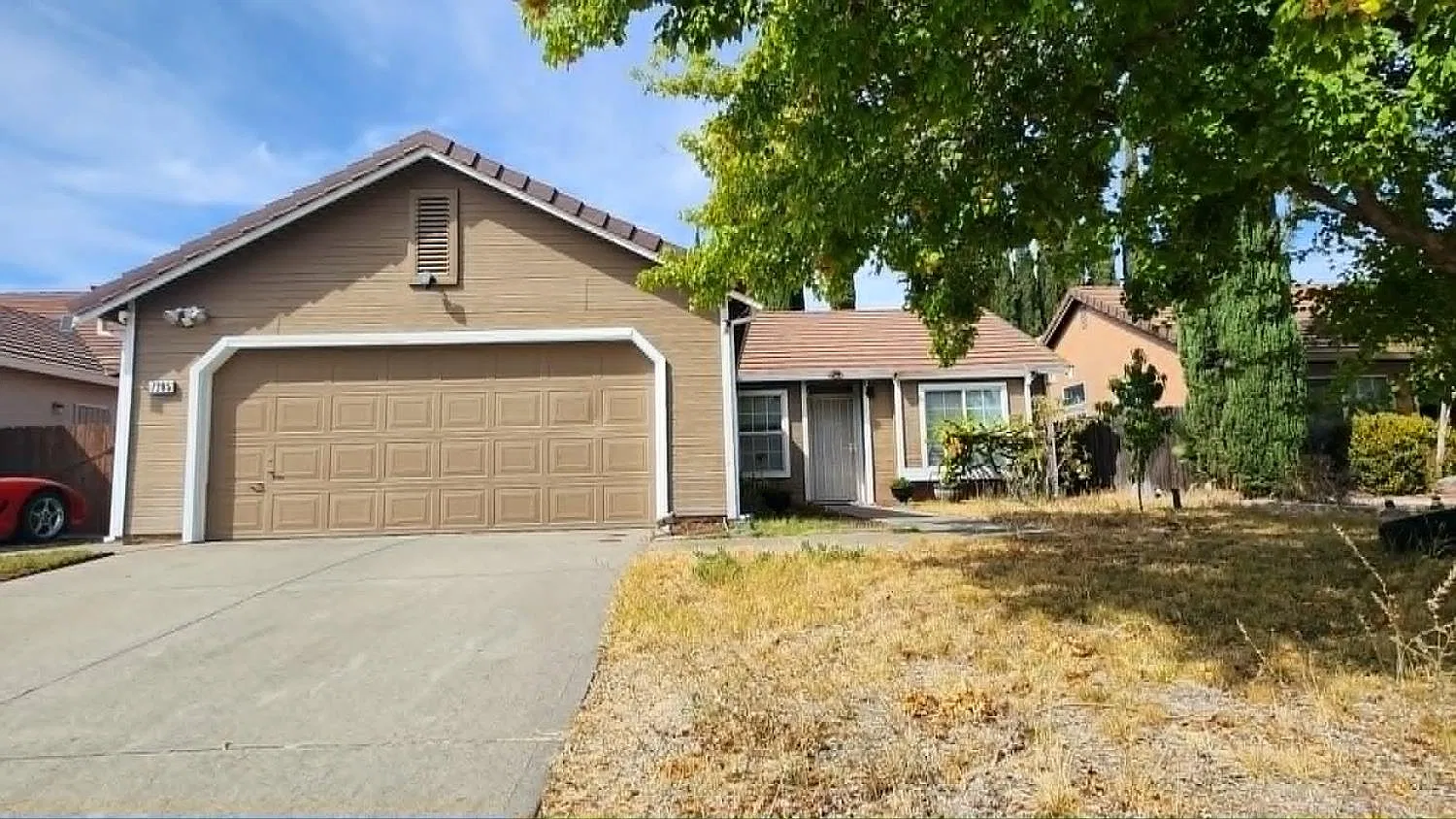 3 bed, 1105 sqft, $2,560 — Photo 1