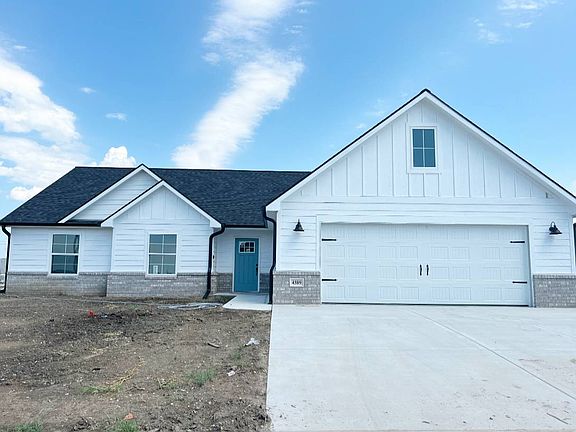 2nd image of 9863 Weeping Willow Dr