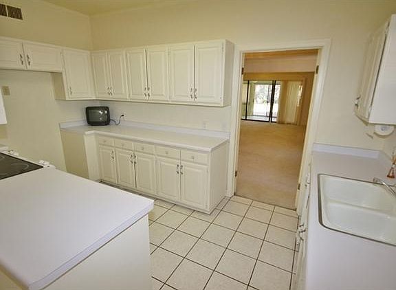 3rd image of 6186 Los Felinos Cir #El-0