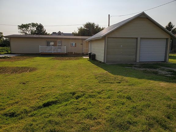 4th image of 604 N 604th Ave