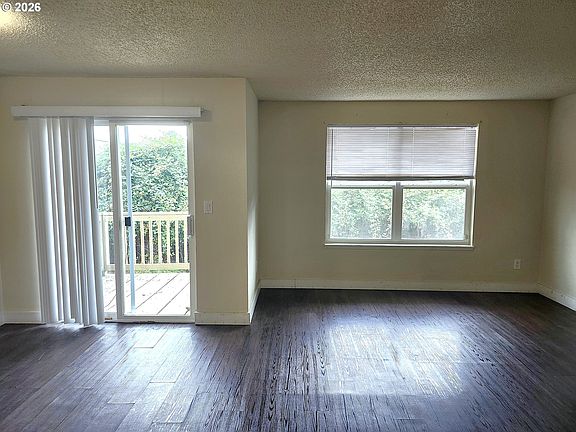 3rd image of 1725 Salishan St SE
