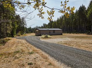 901 Toonerville Dr NE, Belfair, WA 98528
