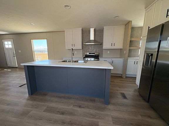 3rd image of 2625 Finch Ave