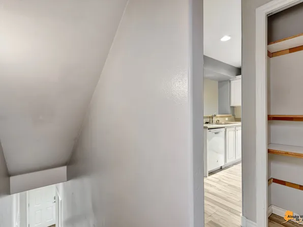 1515 Latouche St APT 7, Anchorage, AK 99501