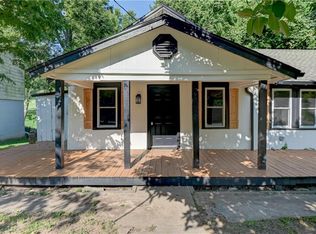 6212 Eugene Field Rd, Kansas City, MO 64119