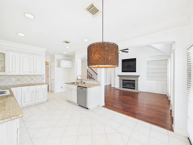5407 Lake Place Dr — Photo 16
