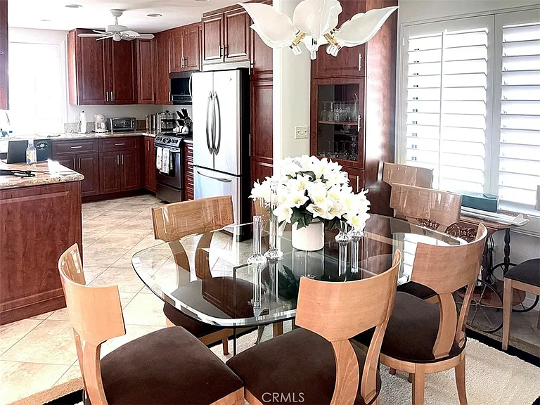 8 Cadiz Dr — Photo 5
