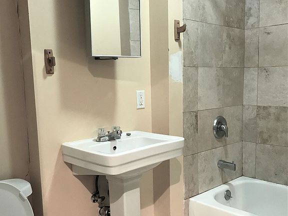 3rd image of 213 S 26th Ave APT 1