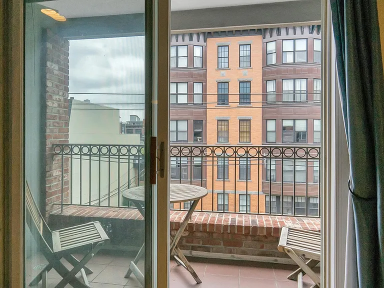 75 Jefferson St #5 — Photo 9